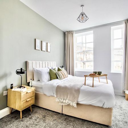 The Yorkshire Crown - Luxury Apartment - Free Parking Nearby Харогейт Екстериор снимка
