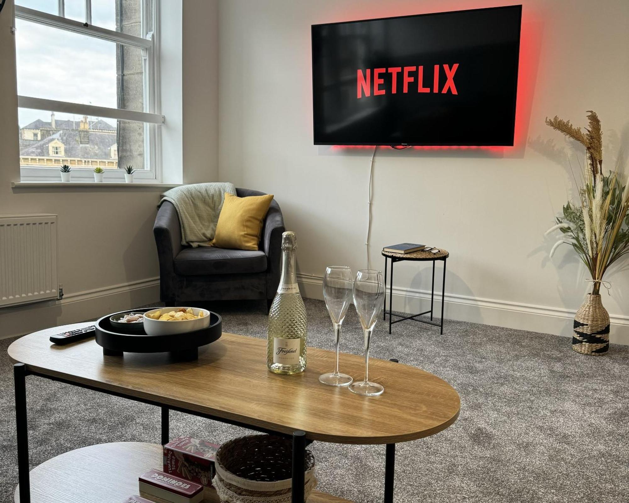 The Yorkshire Crown - Luxury Apartment - Free Parking Nearby Харогейт Екстериор снимка